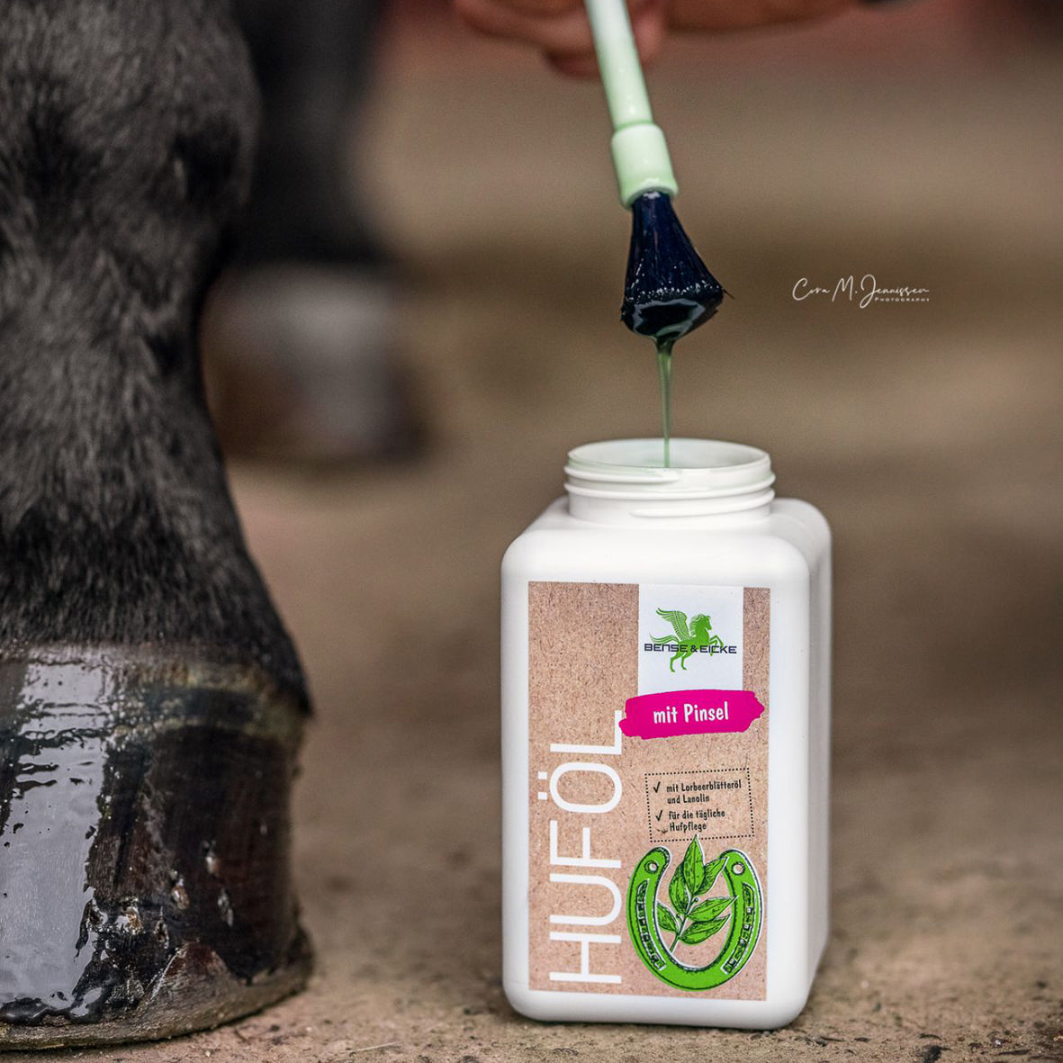 OLIO PER ZOCCOLI FORMULA CON OLIO DI ALLORO B&E ML 500