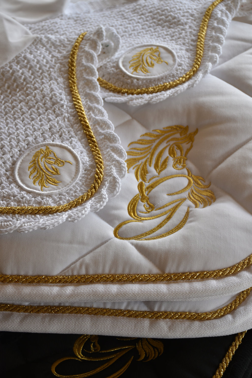 CUFFIETTA GINGER GOLD COLLECTION X LOVE HORSES